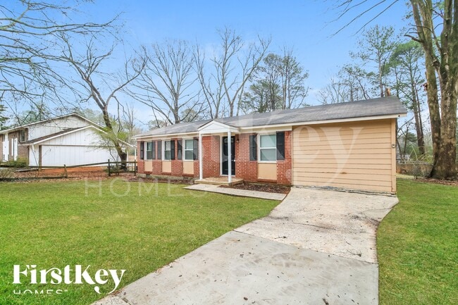 6683 Wolf River Dr in Riverdale, GA - Foto de edificio - Building Photo