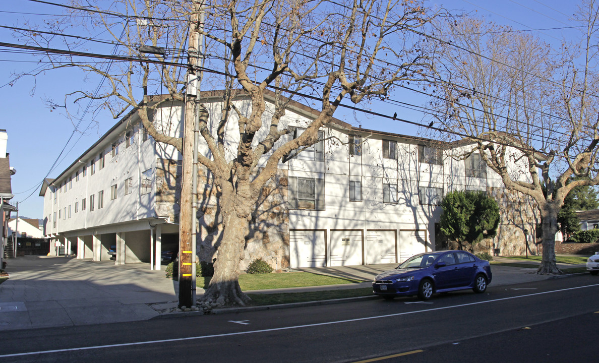 Shaffer Apartments in Alameda, CA - Building Photo