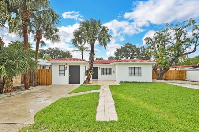 property at 831 SE 14th St