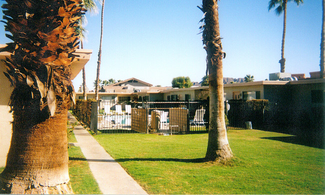 Palm Plaza Apartments in Palm Desert, CA - Building Photo - Other