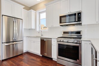 2516 W Division St in Chicago, IL - Building Photo - Building Photo