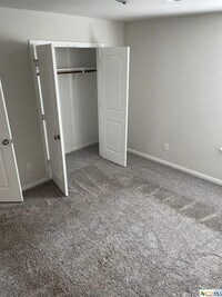 3034 Dade Loop photo'