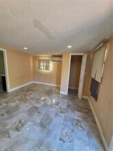 1232 NW 188th Terrace-Unit -2 in Miami, FL - Building Photo - Building Photo