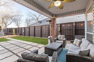 18212 Muir Cir in Dallas, TX - Building Photo - Building Photo