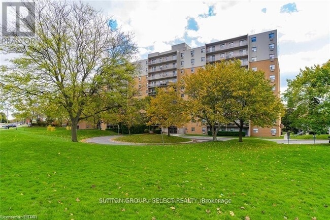 property at 931 Wonderland Rd S
