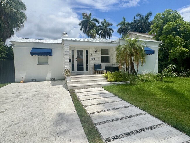 property at 1245 Van Buren St