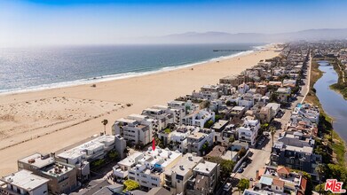 16 Voyage St in Los Angeles, CA - Building Photo - Building Photo