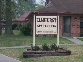 Elmhurst Apartments in Tarboro, NC - Foto de edificio
