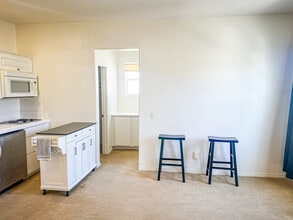 726 Owens River Dr in Oxnard, CA - Building Photo - Building Photo