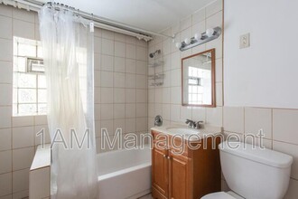 3228 N Lawndale Ave in Chicago, IL - Building Photo - Building Photo