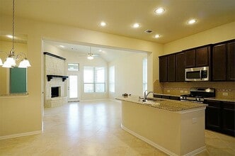 29015 Davenport Dr in Katy, TX - Building Photo - Building Photo