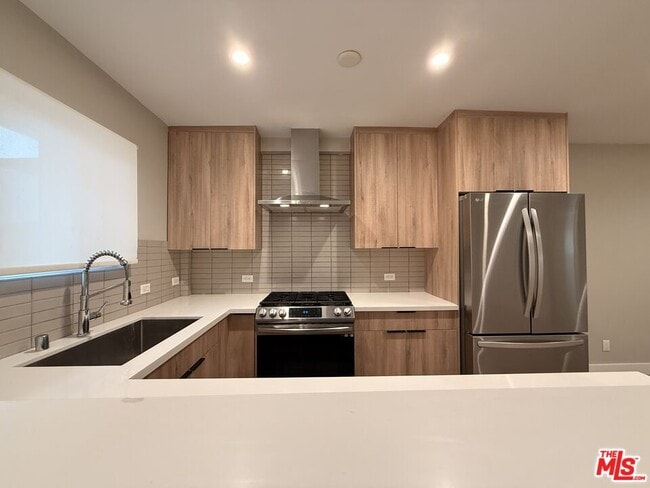 1307 Tamarind Ave in Los Angeles, CA - Building Photo - Building Photo