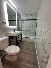 6457 S Kenwood Ave in Chicago, IL - Building Photo - Building Photo