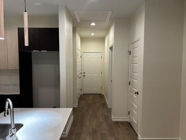 5702 Moses Lp in Laredo, TX - Building Photo - Building Photo