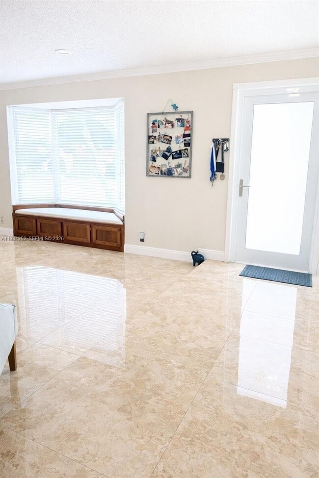 6527 NW 2nd St in Margate, FL - Building Photo - Building Photo