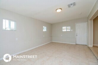 4301 E Saint Catherine Ave in Phoenix, AZ - Building Photo - Building Photo