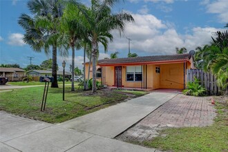 5161 NE 1st Terrace in Fort Lauderdale, FL - Building Photo - Building Photo