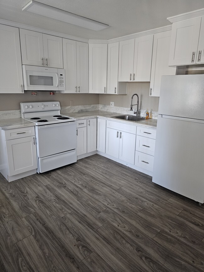 Carmichael Cove in Carmichael, CA - Building Photo - Building Photo