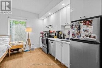 506-506 Gladstone Ave in Ottawa, ON - Building Photo - Building Photo