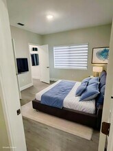 2210 W 5th Way in Hialeah, FL - Building Photo - Building Photo