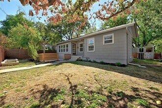 1203 W 40th St in Austin, TX - Building Photo - Building Photo