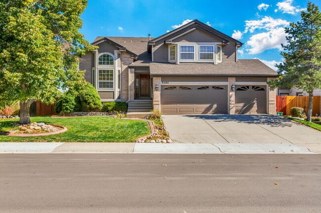 9584 Las Colinas Dr