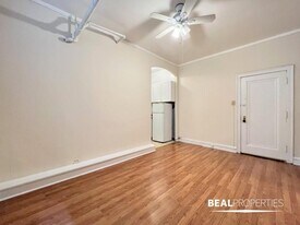 2827 N Burling St in Chicago, IL - Building Photo