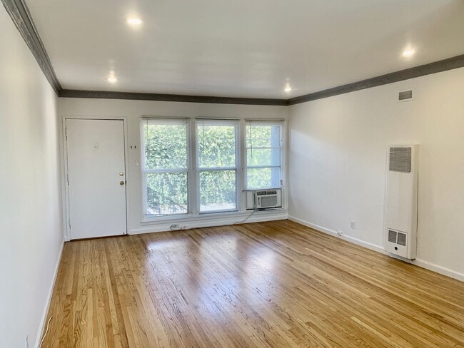 MMA in Los Angeles, CA - Foto de edificio - Building Photo