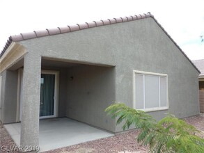 6848 Brier Creek Ln in Las Vegas, NV - Building Photo - Building Photo