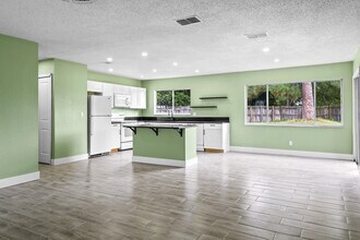 2079 SE Triumph Rd in Port St. Lucie, FL - Building Photo - Building Photo