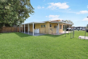 532 SW 79th Ave in Miami, FL - Building Photo