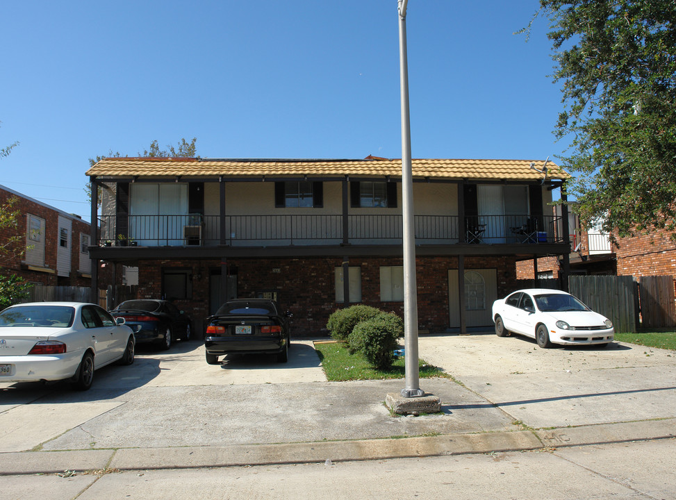 3641 Martinique Ave in Kenner, LA - Foto de edificio