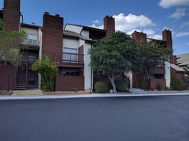 10527 Perrin Beitel Rd, Unit C101 in San Antonio, TX - Building Photo