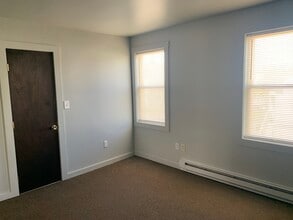 59 Davis St in Fall River, MA - Building Photo - Building Photo