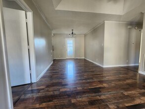 738 Spees Dr in Clarksville, TN - Foto de edificio - Building Photo