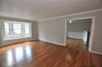 6851 Roswell Rd in Sandy Springs, GA - Building Photo - Building Photo