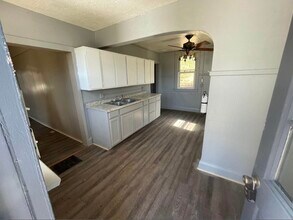 1518 Caldwell St in Mcmechen, WV - Foto de edificio - Building Photo