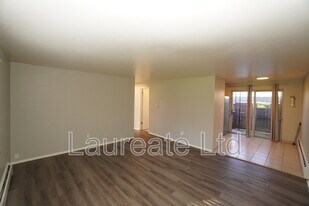761 Oak St, Unit Unit D in Lakewood, CO - Building Photo