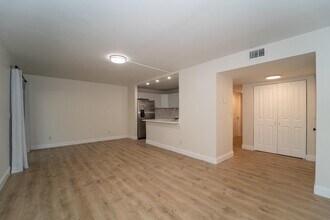 21 Cristina Ct, Unit 6C in St. Augustine, FL - Building Photo - Building Photo