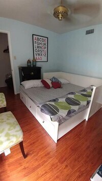 9000 Bissonnet St photo'