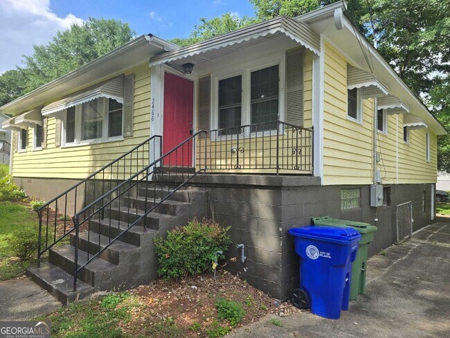 property at 2466 Spring Garden Dr SW