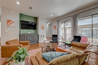 804 Paige St in Houston, TX - Building Photo - Building Photo