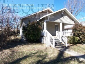 1025 S Stewart Ave in Springfield, MO - Building Photo - Building Photo