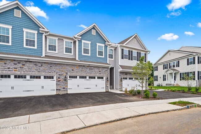 4016 Heron Dr in Wall, NJ - Building Photo - Building Photo