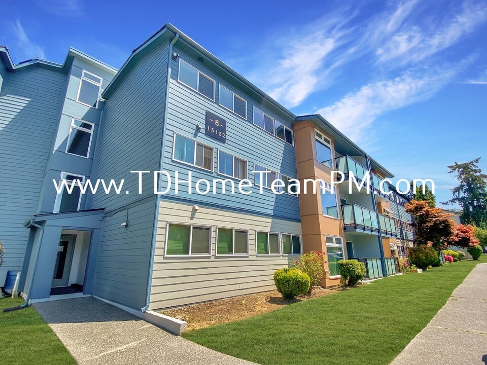 15152 65th Ave S in Tukwila, WA - Building Photo