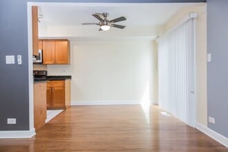 248 Butternut Ln in Streamwood, IL - Building Photo - Building Photo