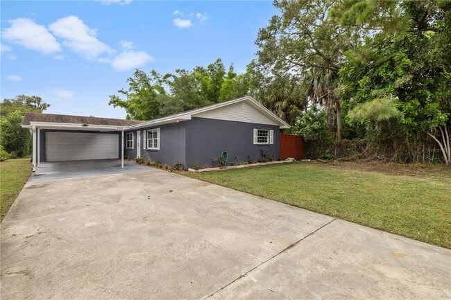 8916 Memorial Hwy in Tampa, FL - Building Photo - Building Photo