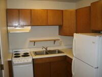 1706 Continental Dr, Unit 110 photo'