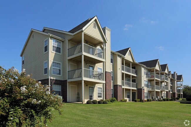 Oakmont Apartments in Catoosa, OK - Foto de edificio - Building Photo