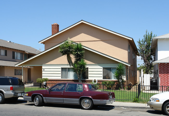 221 Cuesta Del Mar Dr in Oxnard, CA - Foto de edificio - Building Photo